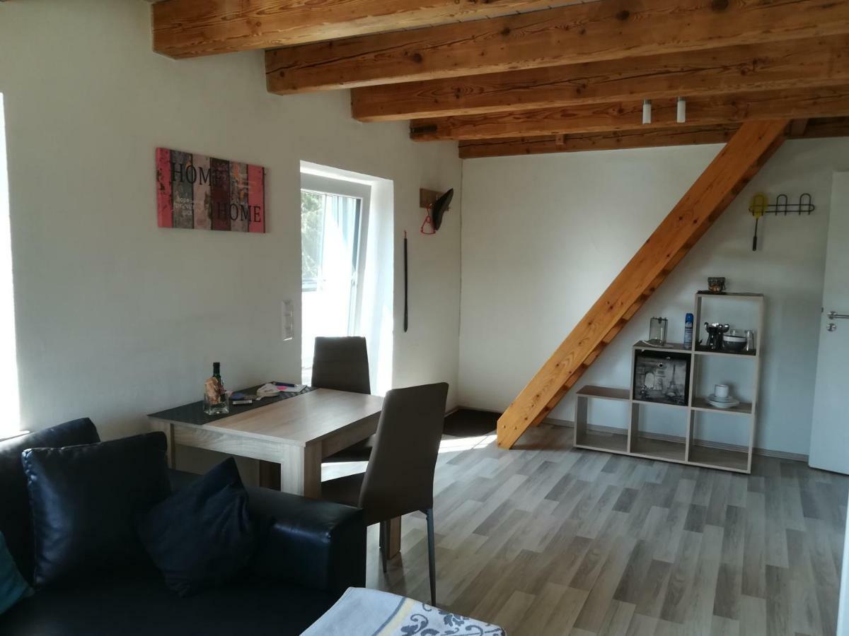 Sonnige Zimmer Hotel Eberhardzell Kültér fotó